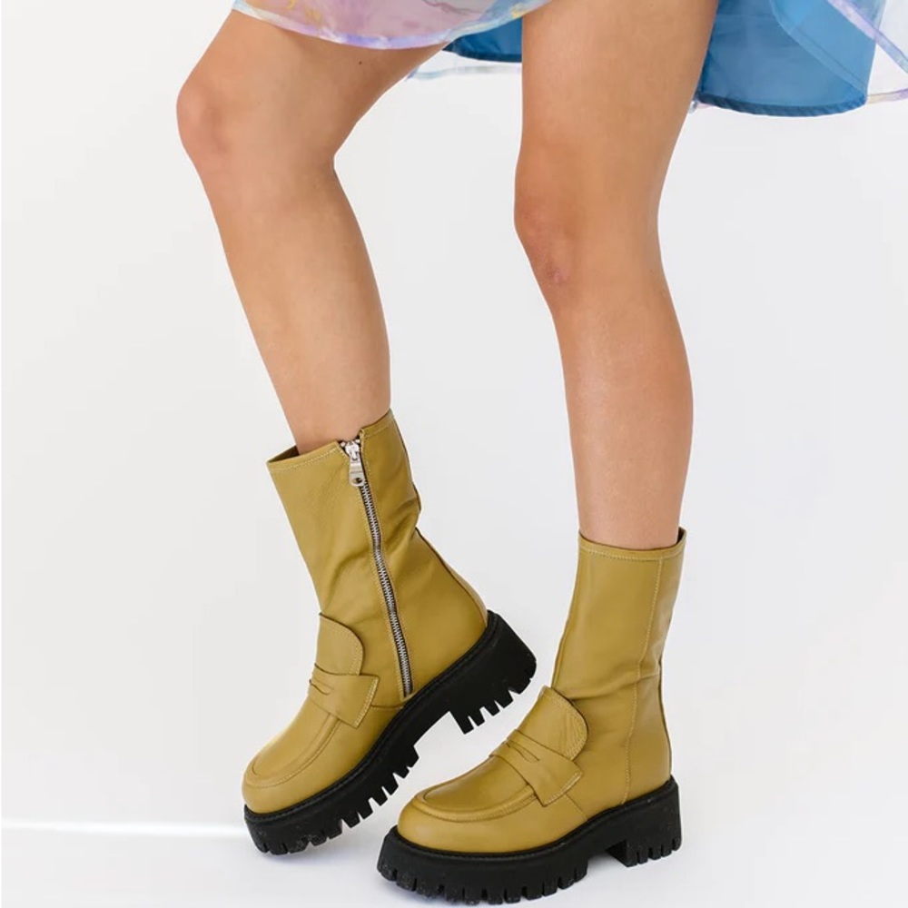 NWOB Free People Madison Leather Loafer Zip Dried Basil Chunky Lug Sole Boot 7.5
